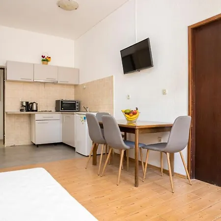 Sunset 아파트 *
